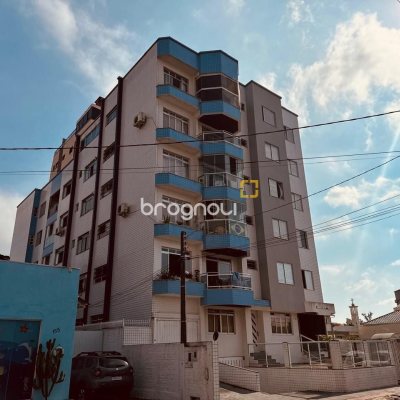 Apartamento com 170m², 2 quartos (sendo 1 suíte), 2 garagens, no bairro Balneário em Florianópolis