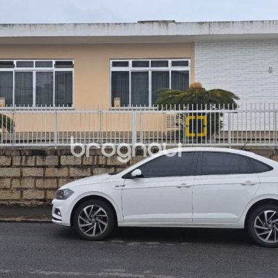 Casa com 315m², 5 quartos (sendo 3 suítes), 3 garagens, no bairro Capoeiras em Florianópolis