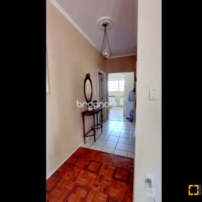 Casa com 315m², 5 quartos (sendo 3 suítes), 3 garagens, no bairro Capoeiras em Florianópolis
