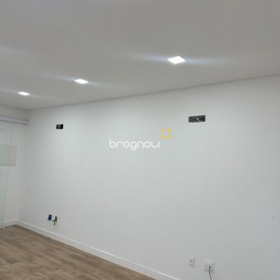 Sala com 30m², no bairro Ingleses em Florianópolis