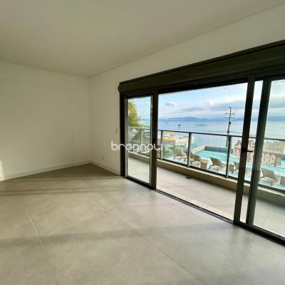 Apartamento com 178m², 3 quartos (sendo 3 suítes), 2 garagens, no bairro Cacupé em Florianópolis