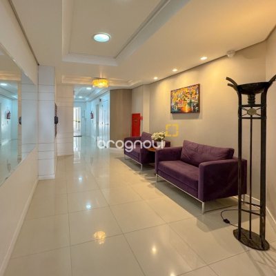 Apartamento com 113m², 3 quartos (sendo 1 suíte), 2 garagens, no bairro Centro em Florianópolis