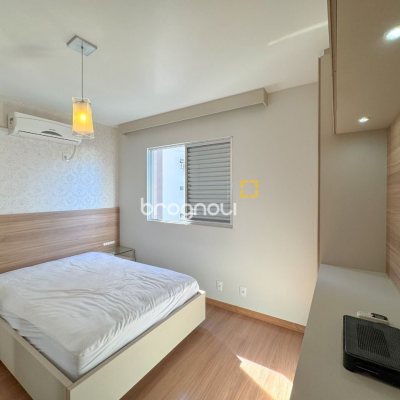 Apartamento com 113m², 3 quartos (sendo 1 suíte), 2 garagens, no bairro Centro em Florianópolis