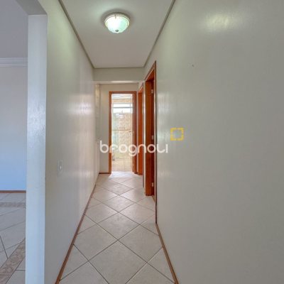 Apartamento com 113m², 3 quartos (sendo 1 suíte), 2 garagens, no bairro Centro em Florianópolis