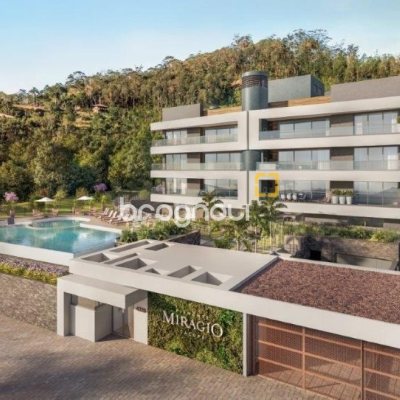 Cobertura com 167m², 3 quartos (sendo 3 suítes), 3 garagens, no bairro Cacupé em Florianópolis