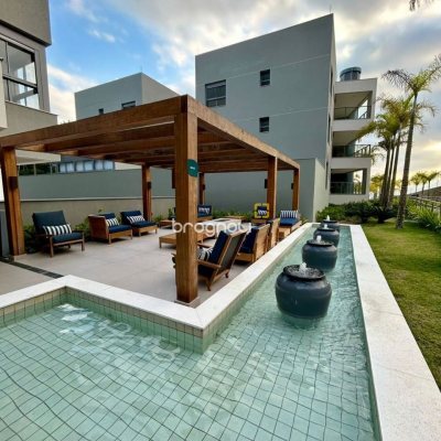 Cobertura com 167m², 3 quartos (sendo 3 suítes), 3 garagens, no bairro Cacupé em Florianópolis