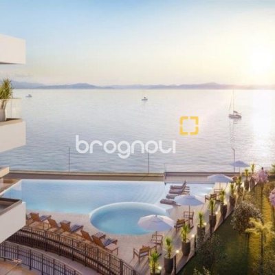 Cobertura com 167m², 3 quartos (sendo 3 suítes), 3 garagens, no bairro Cacupé em Florianópolis