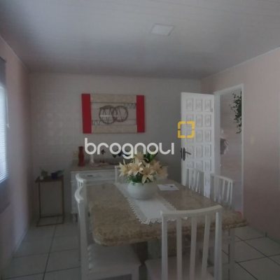 Casa com 161m², 4 quartos, 2 garagens, no bairro Monte Verde em Florianópolis