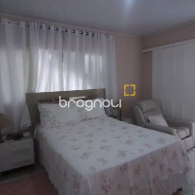 Casa com 161m², 4 quartos, 2 garagens, no bairro Monte Verde em Florianópolis