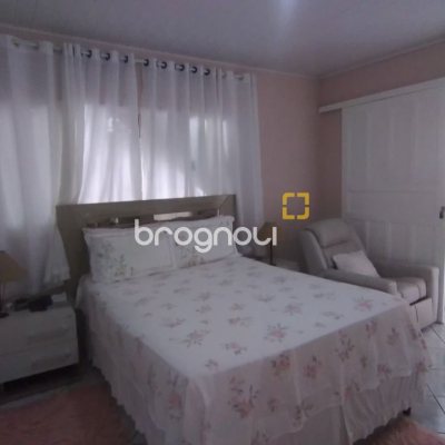 Casa com 161m², 4 quartos, 2 garagens, no bairro Monte Verde em Florianópolis