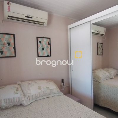 Casa com 161m², 4 quartos, 2 garagens, no bairro Monte Verde em Florianópolis