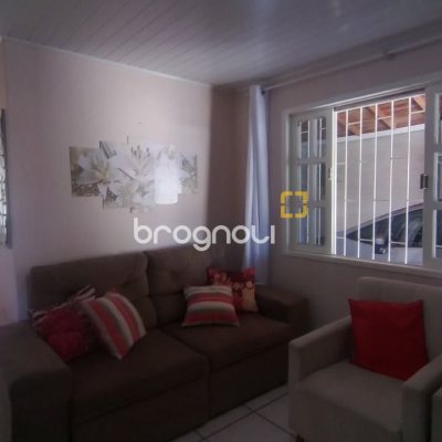 Casa com 161m², 4 quartos, 2 garagens, no bairro Monte Verde em Florianópolis
