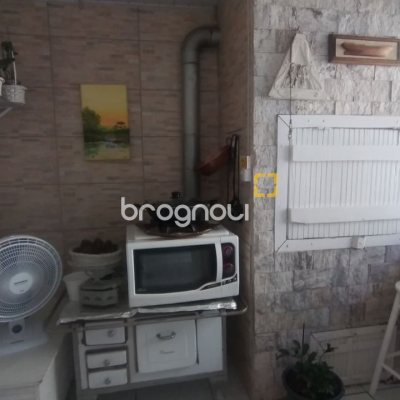 Casa com 161m², 4 quartos, 2 garagens, no bairro Monte Verde em Florianópolis