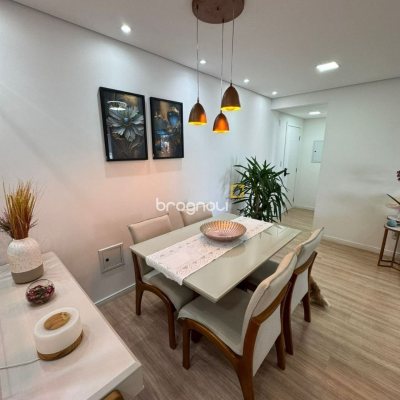 Apartamento com 67m², 2 quartos, 1 garagem, no bairro Barreiros em São José