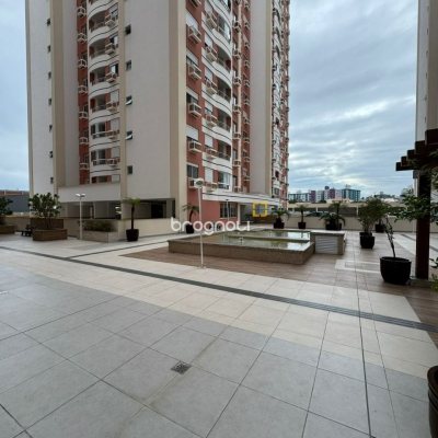 Apartamento com 67m², 2 quartos, 1 garagem, no bairro Barreiros em São José
