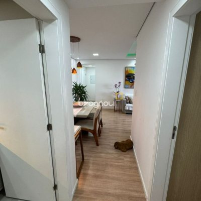 Apartamento com 67m², 2 quartos, 1 garagem, no bairro Barreiros em São José