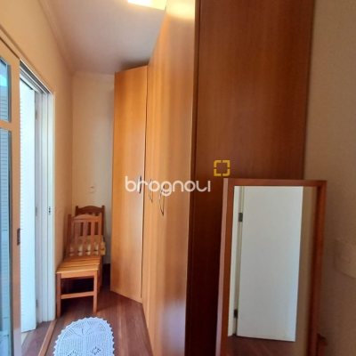 Casa de Condomínio com 277m², 3 quartos (sendo 2 suítes), 3 garagens, no bairro Cachoeira do Bom Jesus em Florianópolis