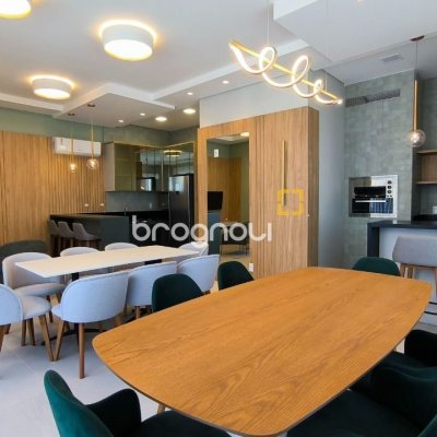 Apartamento com 85m², 3 quartos (sendo 1 suíte), 1 garagem, no bairro Estreito em Florianópolis