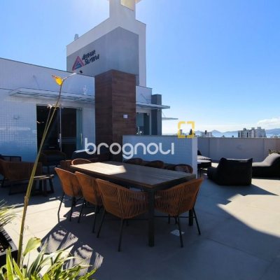 Apartamento com 85m², 3 quartos (sendo 1 suíte), 1 garagem, no bairro Estreito em Florianópolis