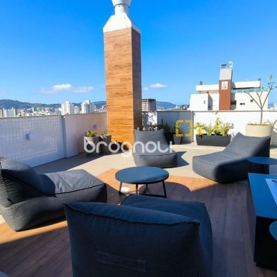 Apartamento com 85m², 3 quartos (sendo 1 suíte), 1 garagem, no bairro Estreito em Florianópolis