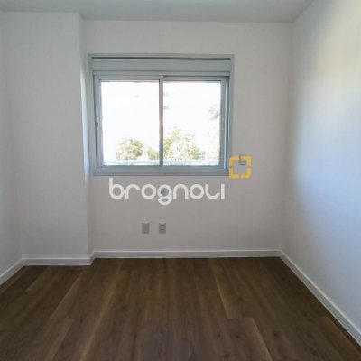 Apartamento com 85m², 3 quartos (sendo 1 suíte), 1 garagem, no bairro Estreito em Florianópolis