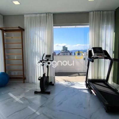 Apartamento com 85m², 3 quartos (sendo 1 suíte), 1 garagem, no bairro Estreito em Florianópolis