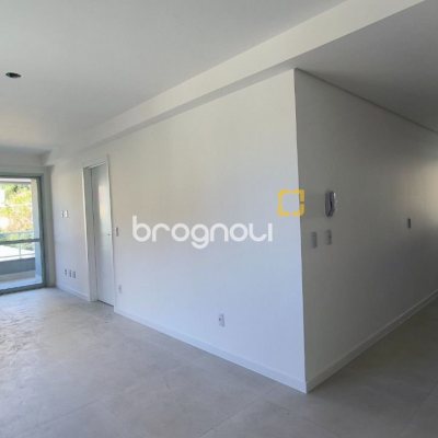 Apartamento com 85m², 3 quartos (sendo 1 suíte), 1 garagem, no bairro Estreito em Florianópolis