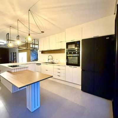 Casa com 127m², 3 quartos (sendo 1 suíte), 2 garagens, no bairro Cachoeira do Bom Jesus em Florianópolis
