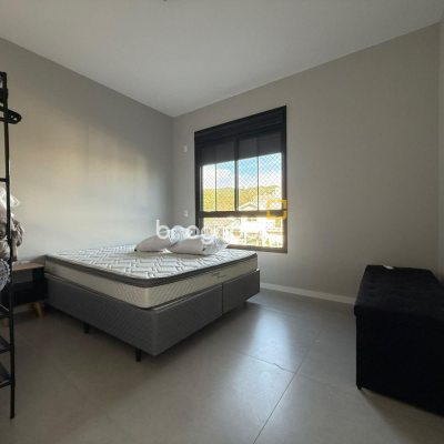 Casa com 127m², 3 quartos (sendo 1 suíte), 2 garagens, no bairro Cachoeira do Bom Jesus em Florianópolis