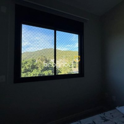 Casa com 127m², 3 quartos (sendo 1 suíte), 2 garagens, no bairro Cachoeira do Bom Jesus em Florianópolis