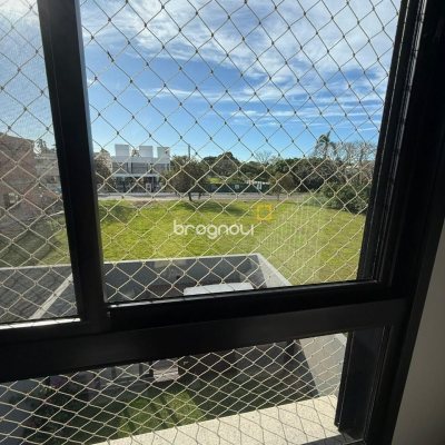 Casa com 127m², 3 quartos (sendo 1 suíte), 2 garagens, no bairro Cachoeira do Bom Jesus em Florianópolis
