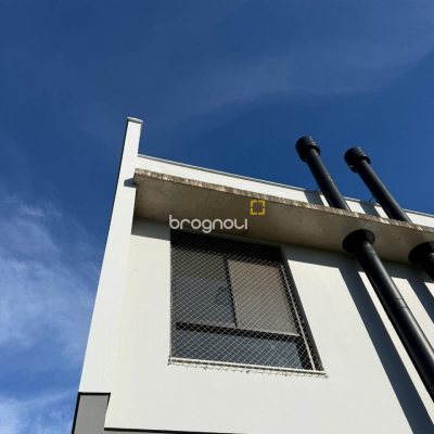 Casa com 127m², 3 quartos (sendo 1 suíte), 2 garagens, no bairro Cachoeira do Bom Jesus em Florianópolis