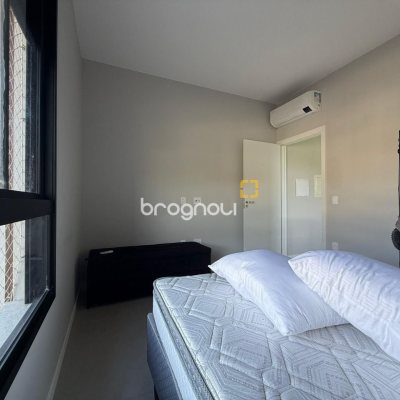 Casa com 127m², 3 quartos (sendo 1 suíte), 2 garagens, no bairro Cachoeira do Bom Jesus em Florianópolis