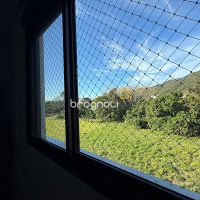 Casa com 127m², 3 quartos (sendo 1 suíte), 2 garagens, no bairro Cachoeira do Bom Jesus em Florianópolis