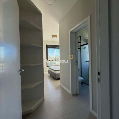 Casa com 127m², 3 quartos (sendo 1 suíte), 2 garagens, no bairro Cachoeira do Bom Jesus em Florianópolis