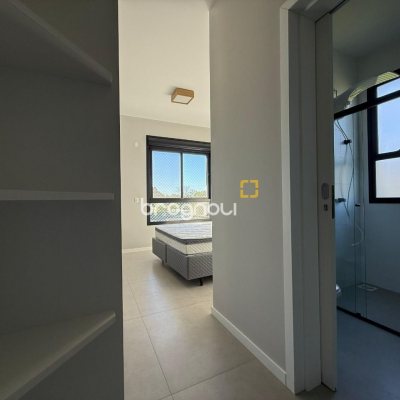 Casa com 127m², 3 quartos (sendo 1 suíte), 2 garagens, no bairro Cachoeira do Bom Jesus em Florianópolis