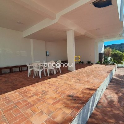 Apartamento com 108m², 2 quartos (sendo 1 suíte), 1 garagem, no bairro Praia Brava em Florianópolis