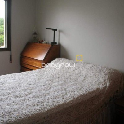 Apartamento com 264m², 4 quartos (sendo 2 suítes), 2 garagens, no bairro Agronômica em Florianópolis