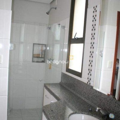 Apartamento com 264m², 4 quartos (sendo 2 suítes), 2 garagens, no bairro Agronômica em Florianópolis