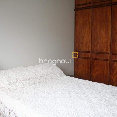 Apartamento com 264m², 4 quartos (sendo 2 suítes), 2 garagens, no bairro Agronômica em Florianópolis