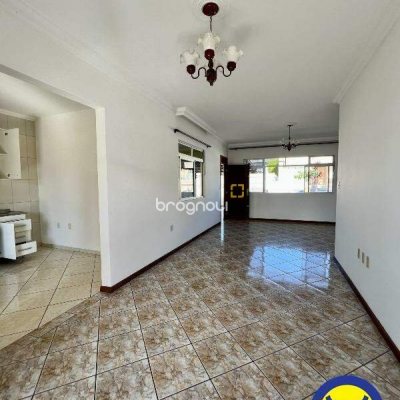 Casa com 239m², 4 quartos (sendo 2 suítes), 2 garagens, no bairro Jardim Atlântico em Florianópolis