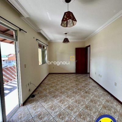 Casa com 239m², 4 quartos (sendo 2 suítes), 2 garagens, no bairro Jardim Atlântico em Florianópolis