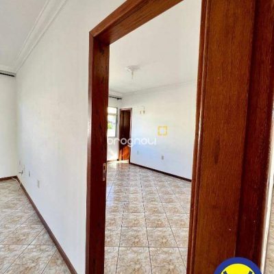 Casa com 239m², 4 quartos (sendo 2 suítes), 2 garagens, no bairro Jardim Atlântico em Florianópolis
