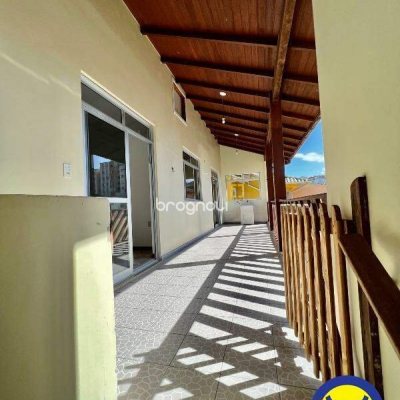 Casa com 239m², 4 quartos (sendo 2 suítes), 2 garagens, no bairro Jardim Atlântico em Florianópolis