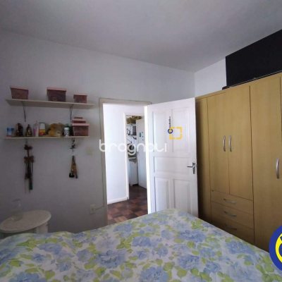 Casa com 330m², 5 quartos, 2 garagens, no bairro Balneário em Florianópolis