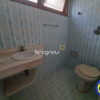 Casa com 185m², 4 quartos, 2 garagens, no bairro Agronômica em Florianópolis