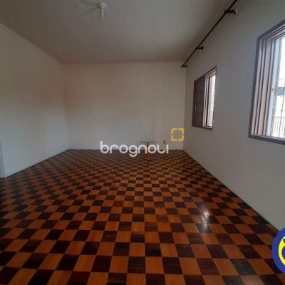 Casa com 185m², 4 quartos, 2 garagens, no bairro Agronômica em Florianópolis