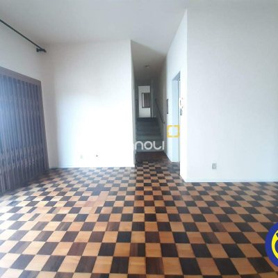 Casa com 185m², 4 quartos, 2 garagens, no bairro Agronômica em Florianópolis