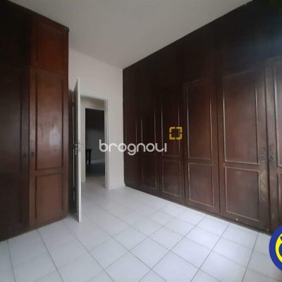 Casa com 185m², 4 quartos, 2 garagens, no bairro Agronômica em Florianópolis