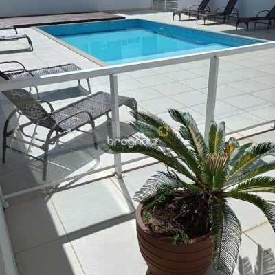 Apartamento com 95m², 3 quartos (sendo 1 suíte), 2 garagens, no bairro Ingleses em Florianópolis